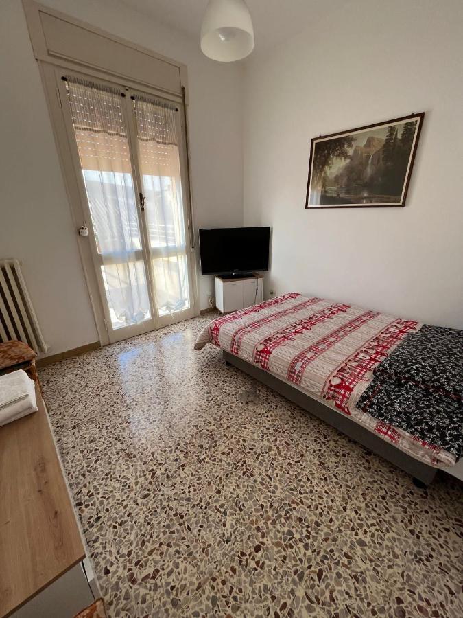 App Di Myro Apartamento Reggio Emilia Exterior foto